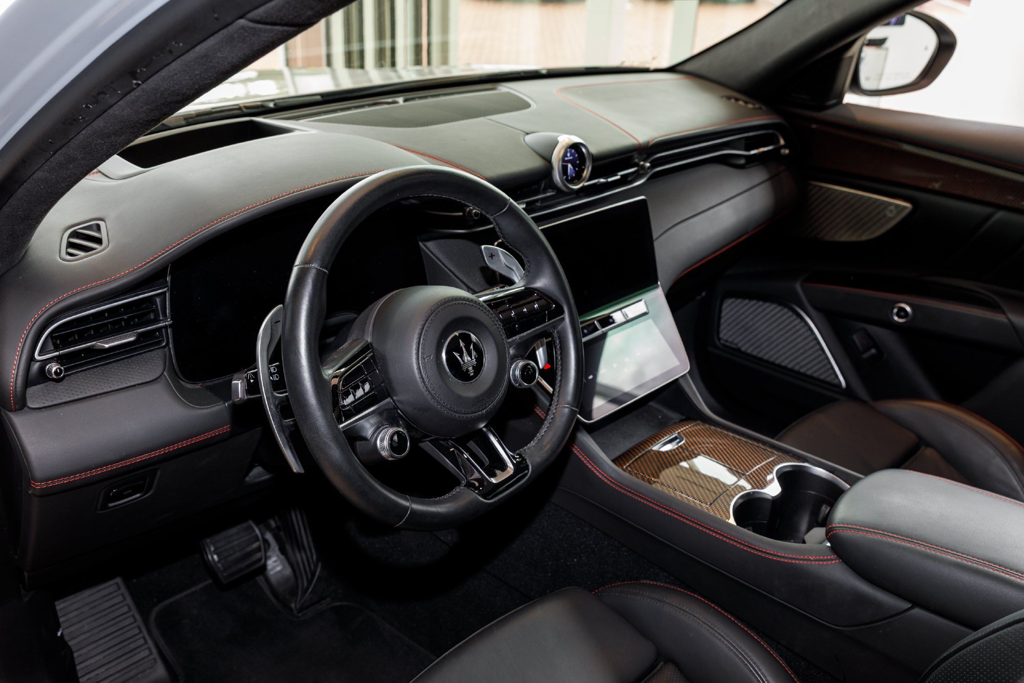 Used 2023 Bianco Astro Metallic Maserati Modena image 24