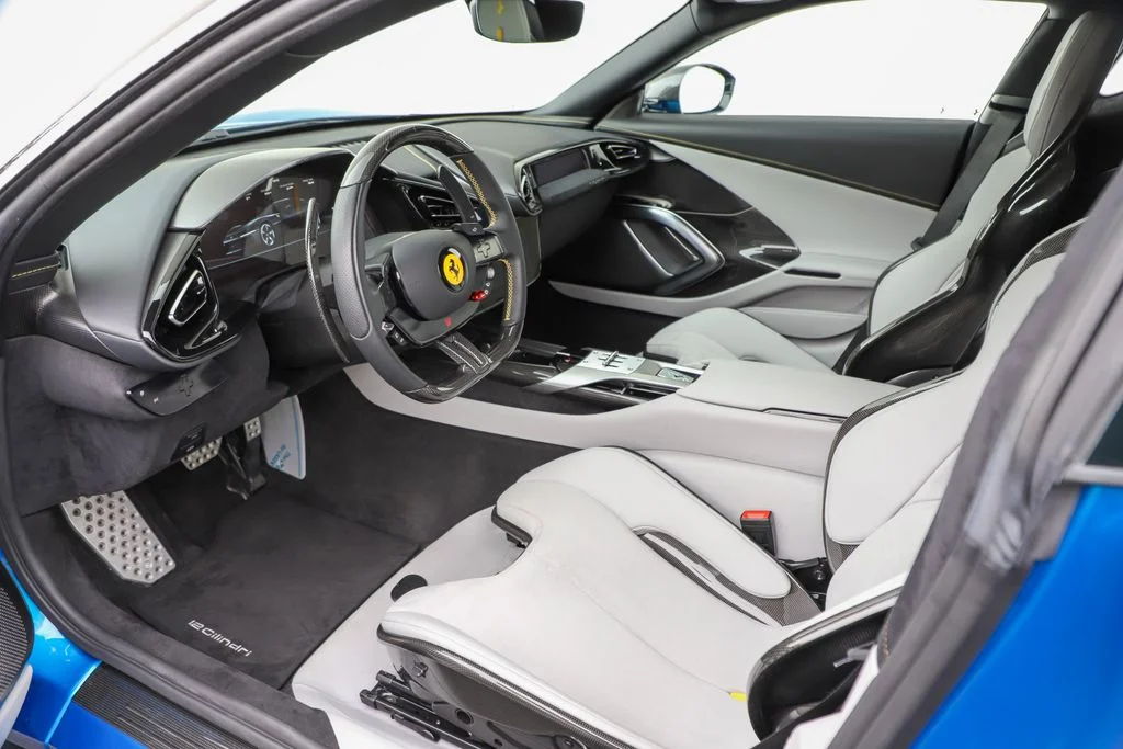 Used 2025 Blu Corsa Ferrari  image 4