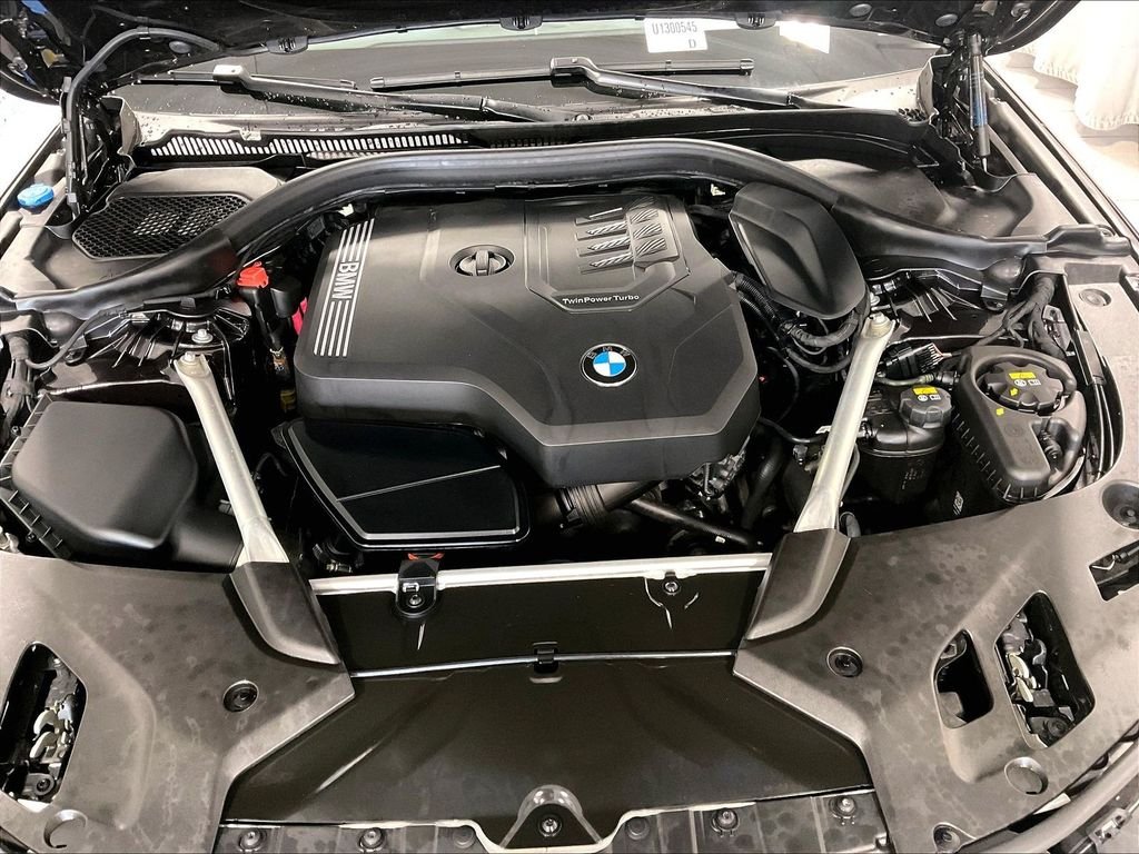 Used 2023 Gray BMW 530i xDrive image 34