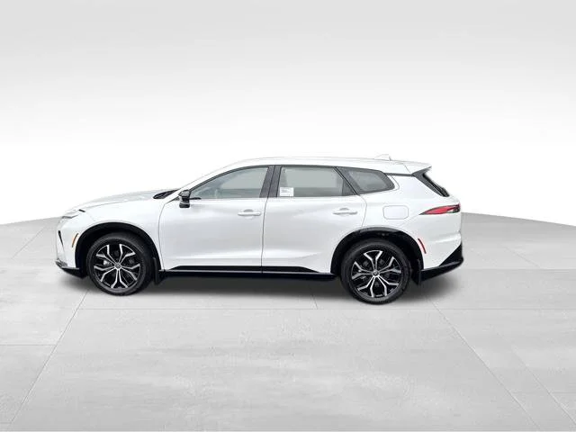 New 2026 Oxygen White Toyota XLE image 2