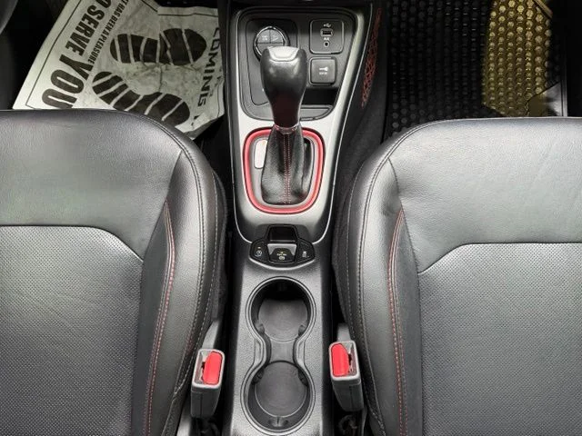 Used 2018 Spitfire Orange Clearcoat Jeep Trailhawk image 29