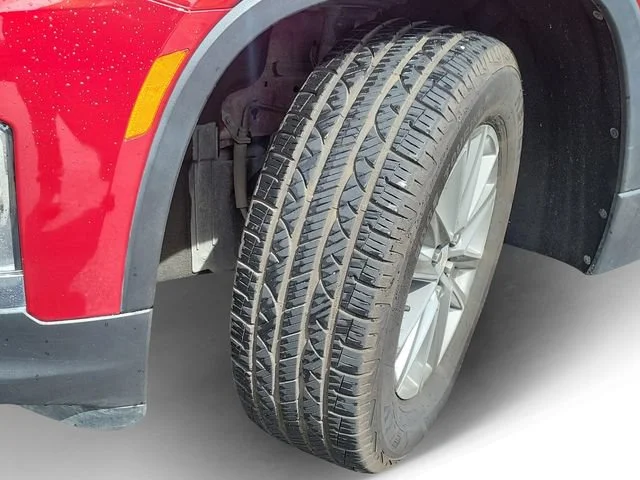 Used 2023 Radiant Red Tintcoat Chevrolet LT Cloth image 30