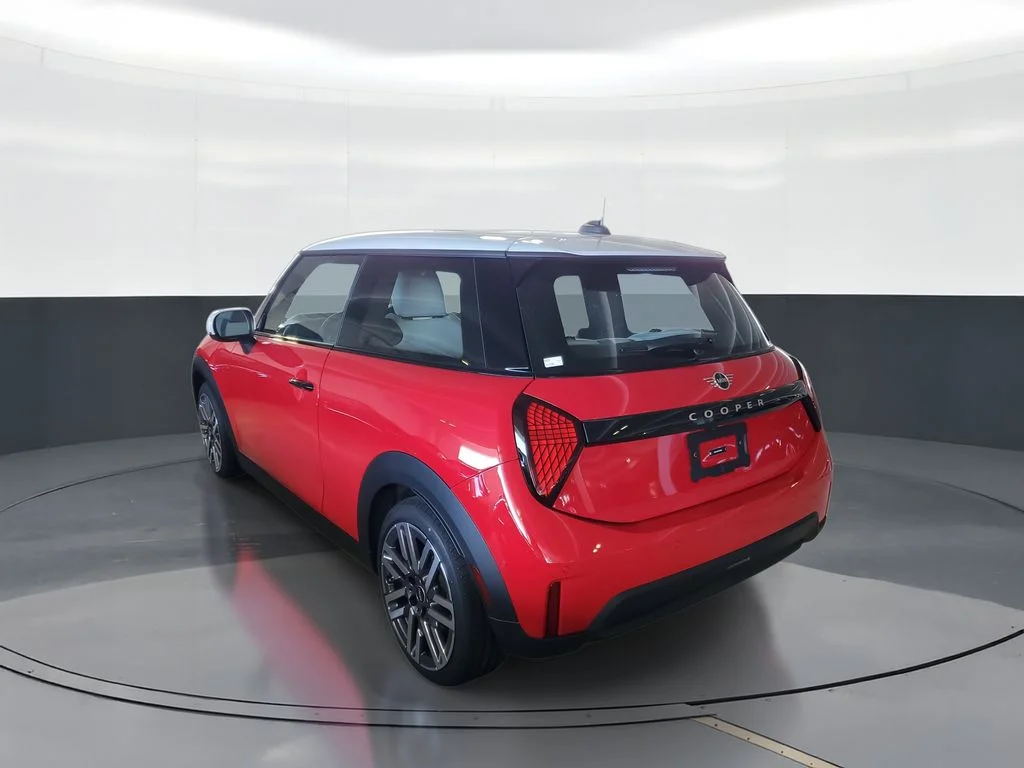 Used 2026 Red MINI Iconic image 4