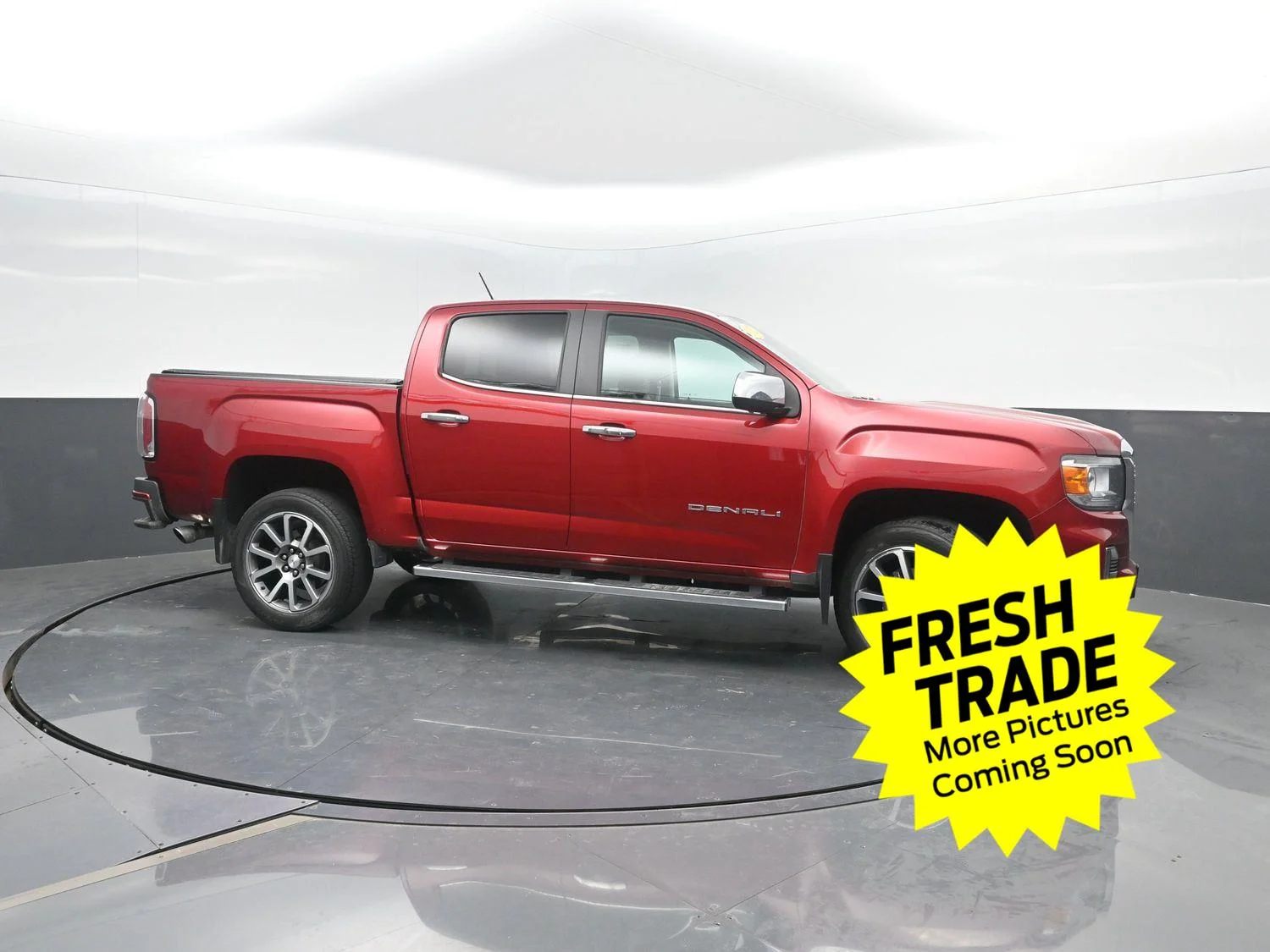 Used 2022                           GMC  image 3
