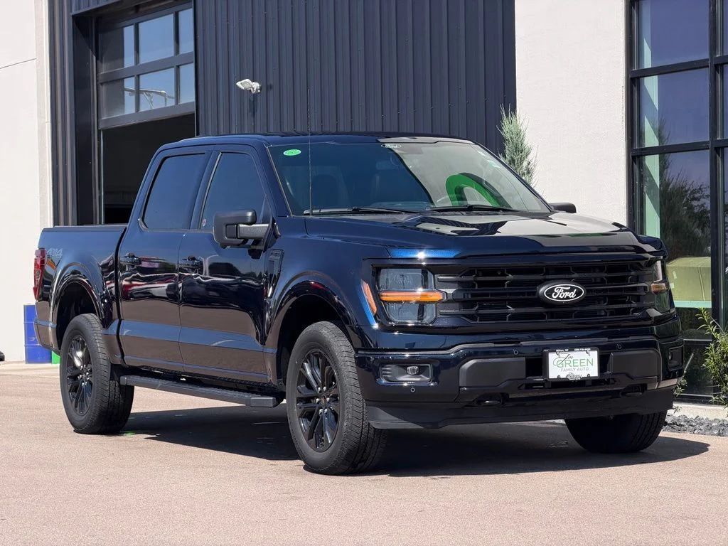 Used 2024 Black Ford XLT image 4