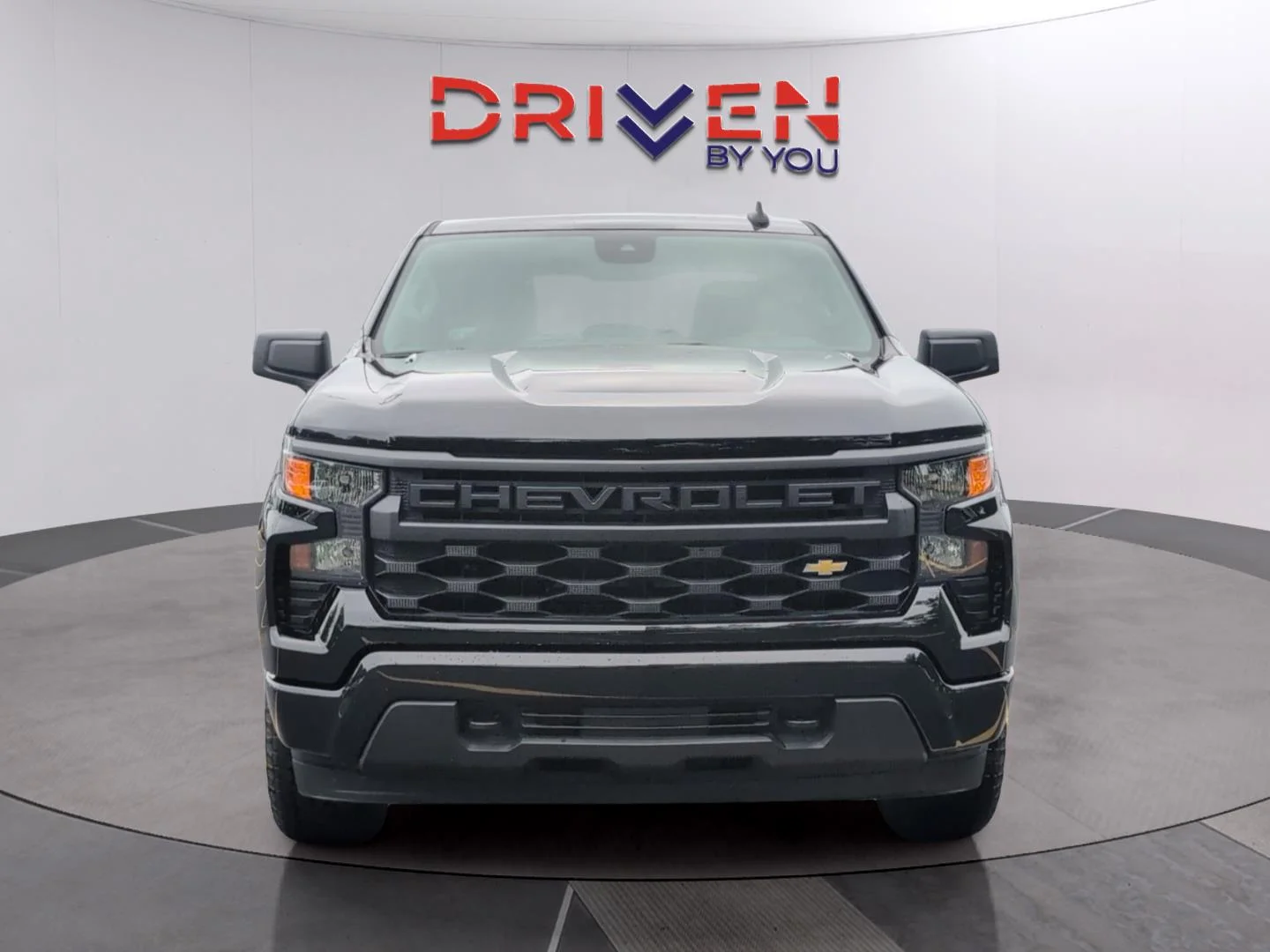 Used 2025 Black Chevrolet Custom image 8