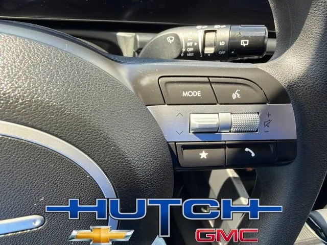 Used 2025 Gray Hyundai SEL image 29