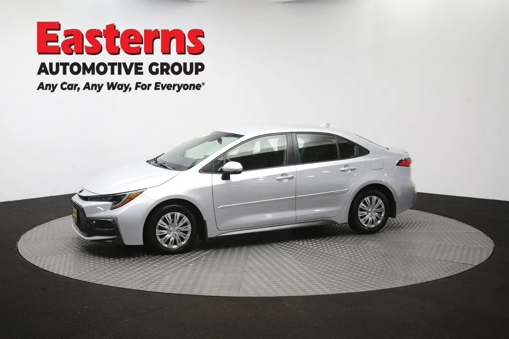 Used 2022 Silver Toyota SE image 55