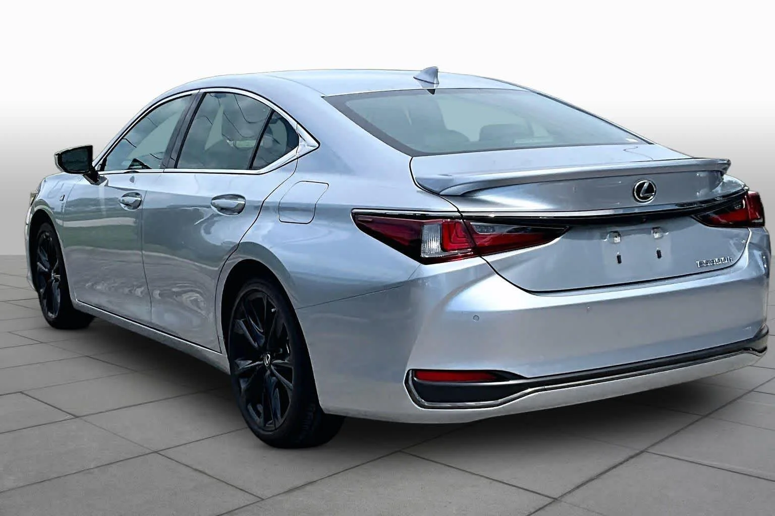 Used 2023 Iridium Lexus F SPORT Handling image 12
