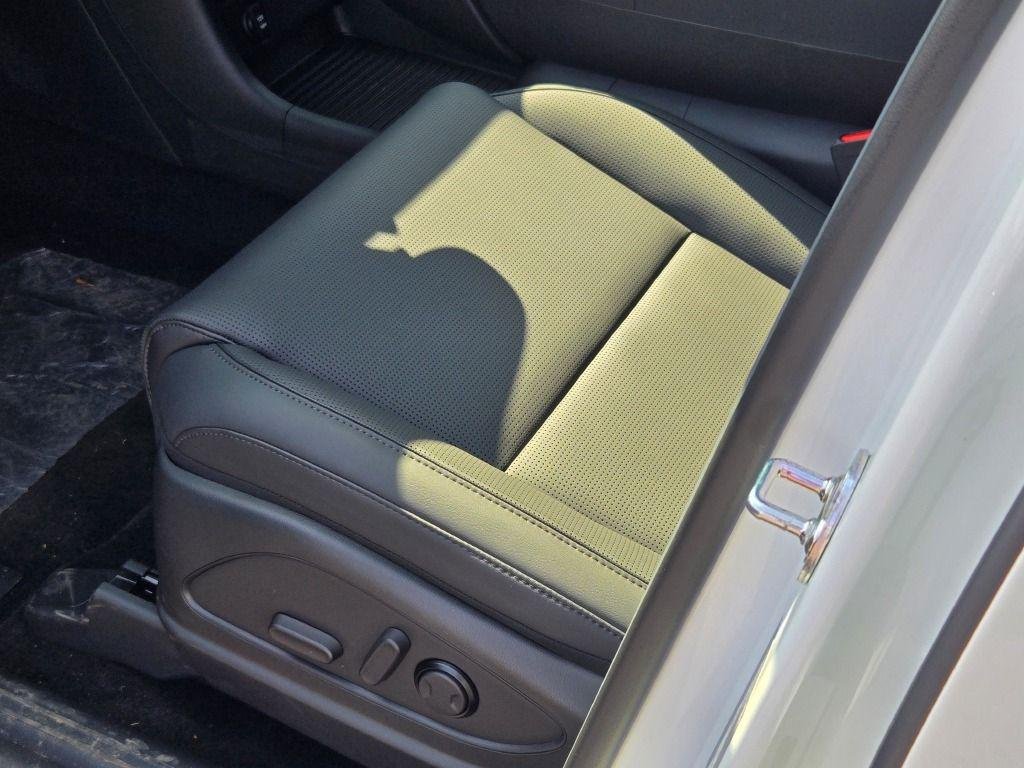 New 2026 White Pearl Hyundai XRT Pro image 24