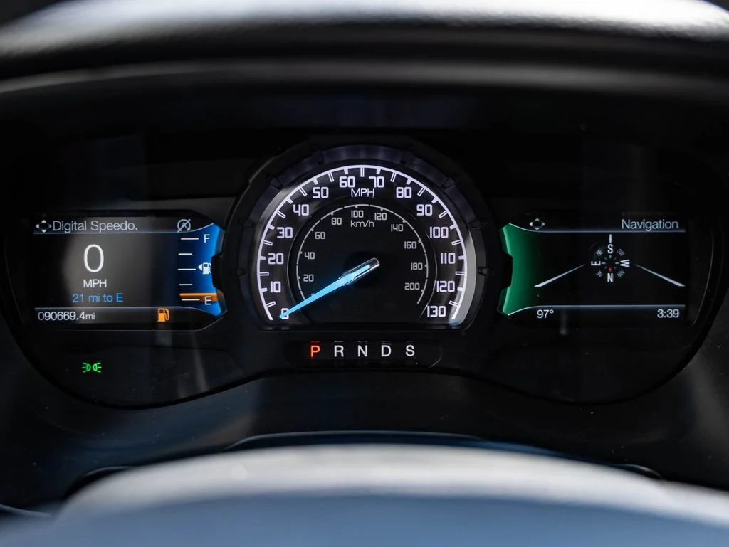 Used 2021 Cactus Gray Ford Lariat image 32