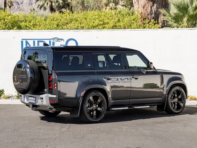 Certified Used 2023 Carpathian Gray Premium Metallic Land Rover SE image 6
