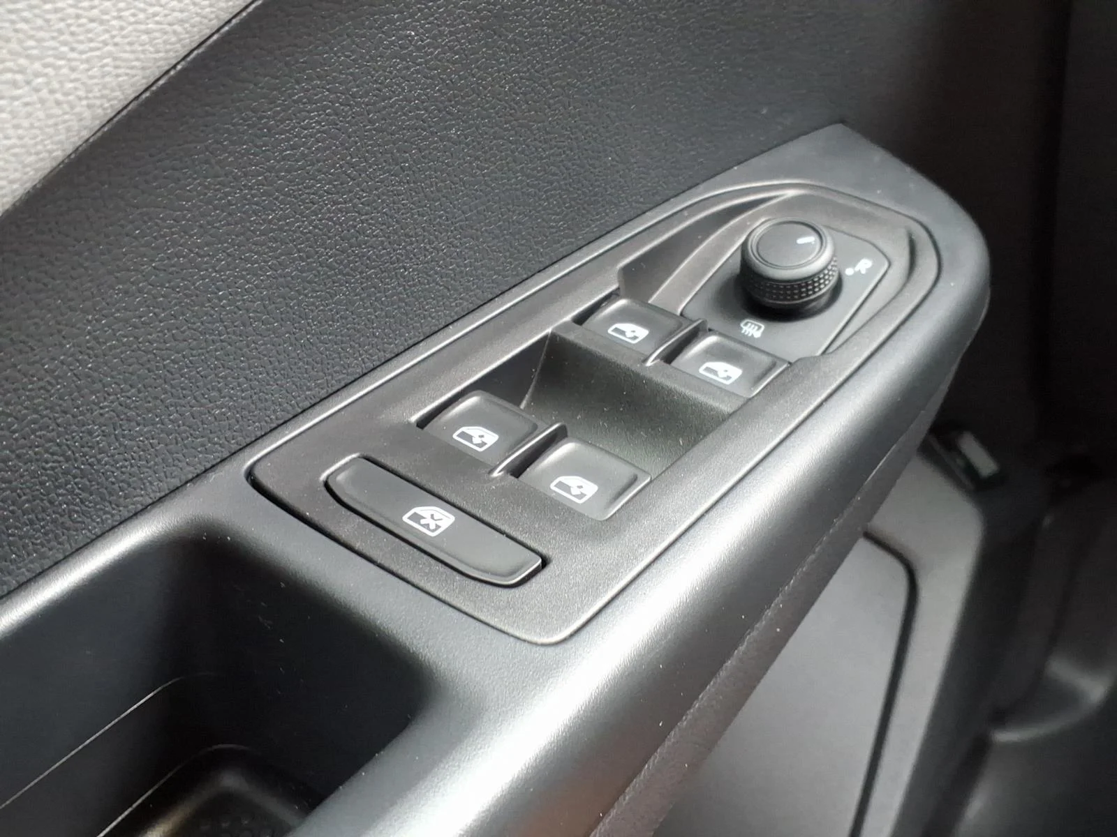 Certified Used 2023 Pure Gray Volkswagen SE image 21
