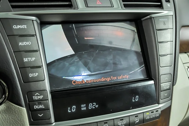 Used 2012 Obsidian Lexus  image 26