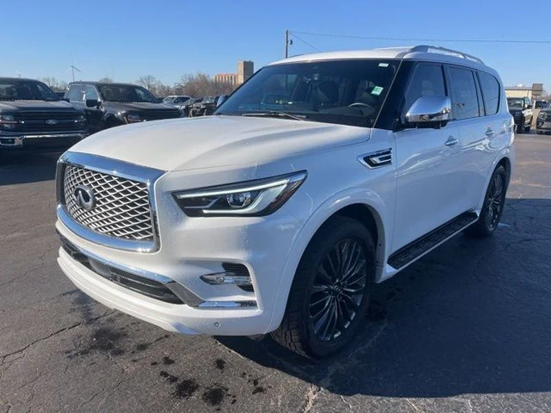 2024 INFINITI QX80 Sensory 4WD's photo