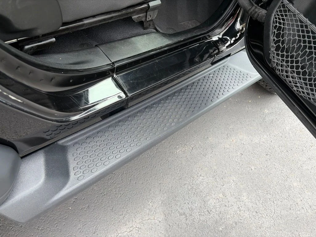 Certified Used 2018 Black Jeep Sport S image 17
