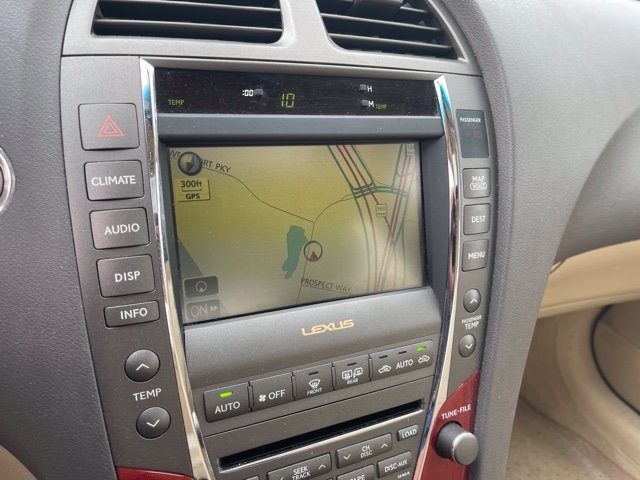 Used 2008 Starfire Pearl Lexus 350 image 10