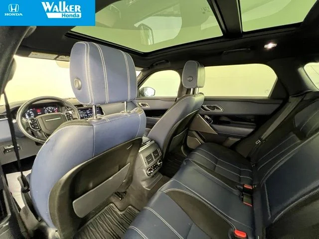 Used 2019 Black Land Rover SE R-Dynamic image 19