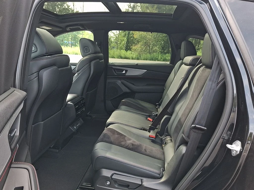 2023 Acura MDX A-Spec Package - Photo 10