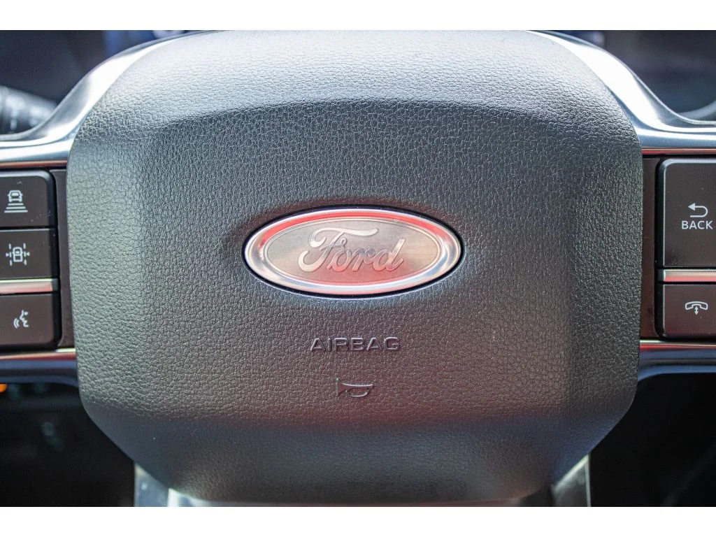 Used 2023 Agate Black Metallic Ford Platinum image 41