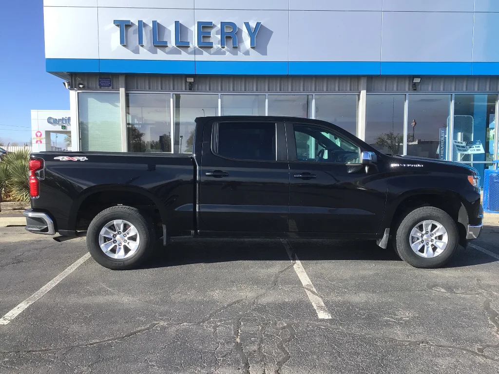 Used 2025 Black Chevrolet LT image 1