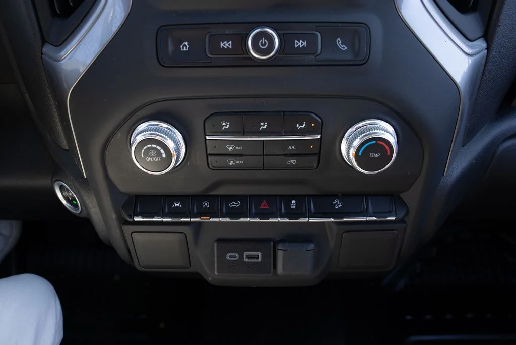 Used 2023 White GMC Pro image 18