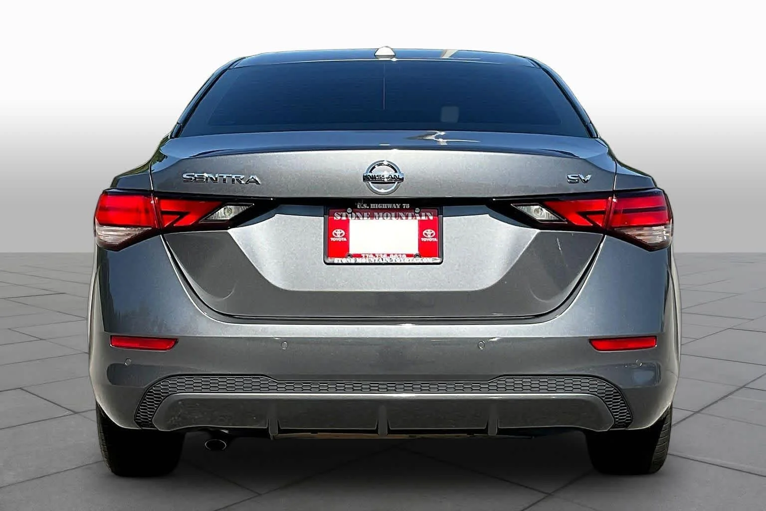 Used 2023 Gun Metallic Nissan SV image 5