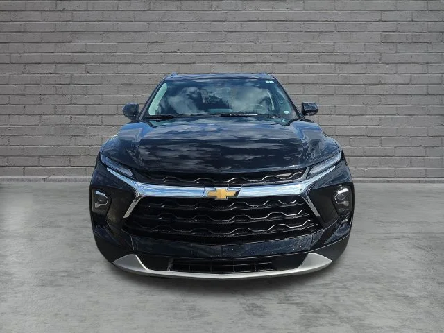 Used 2024 Black Chevrolet 2LT image 9