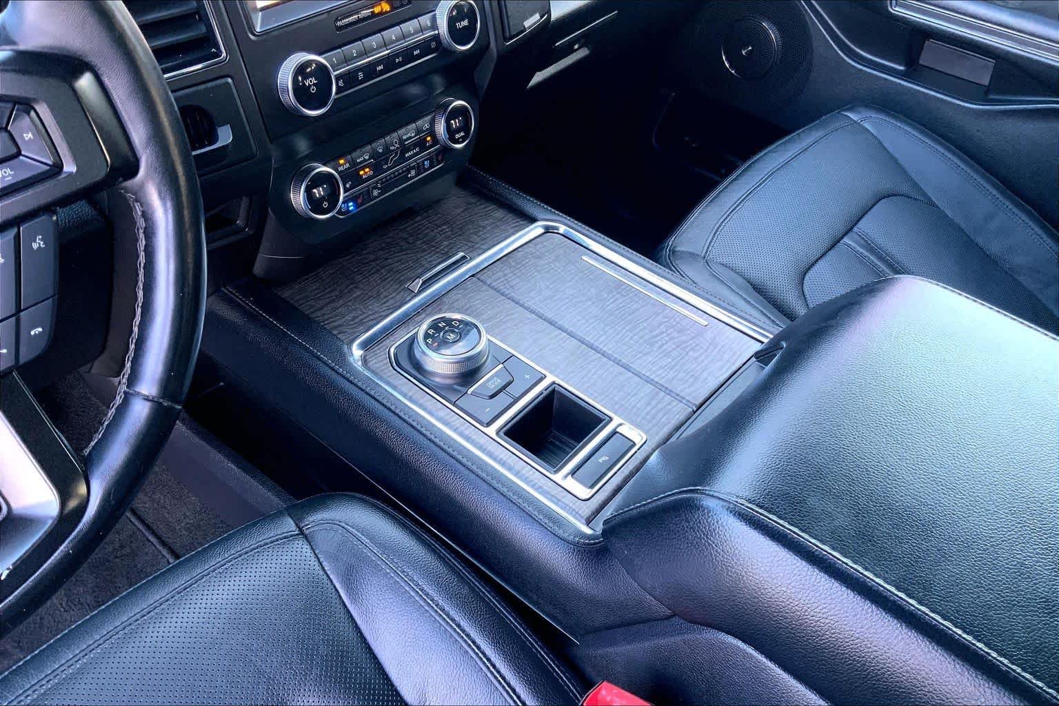 Used 2019 Magnetic Ford Limited image 16