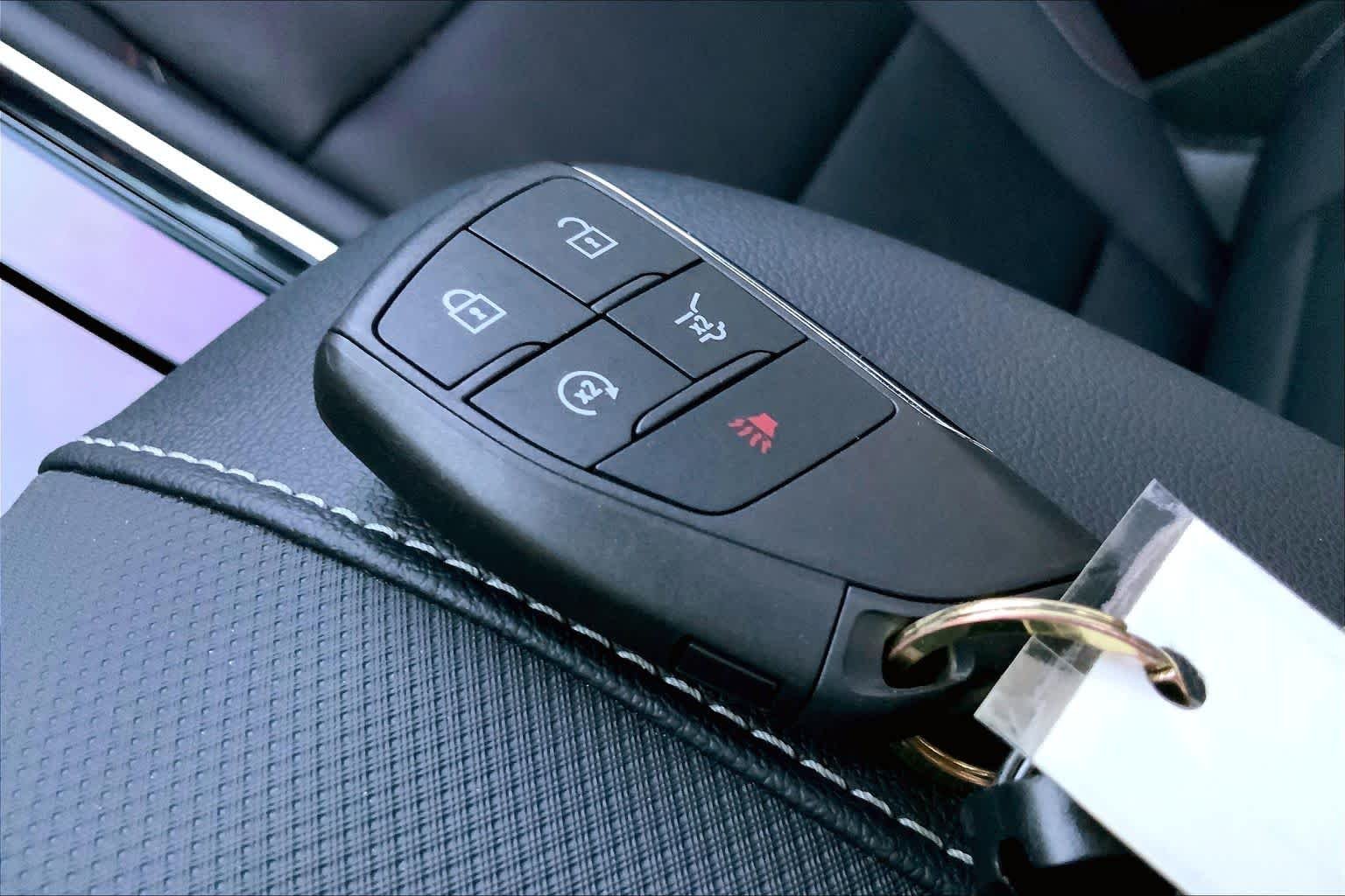 Used 2026 Stardust Metallic Chevrolet FWD RS image 14