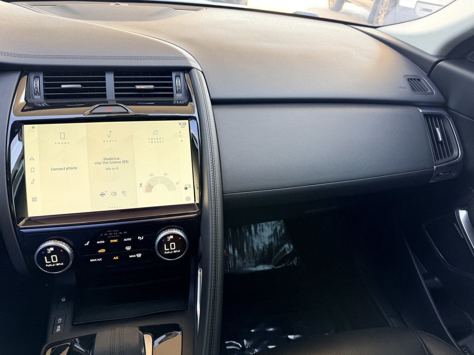 Used 2021 Gray Jaguar P250 SE image 10