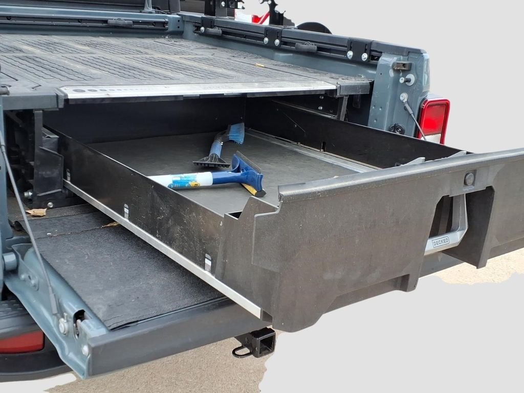 Used 2024 Anvil Clearcoat Jeep Sport image 27