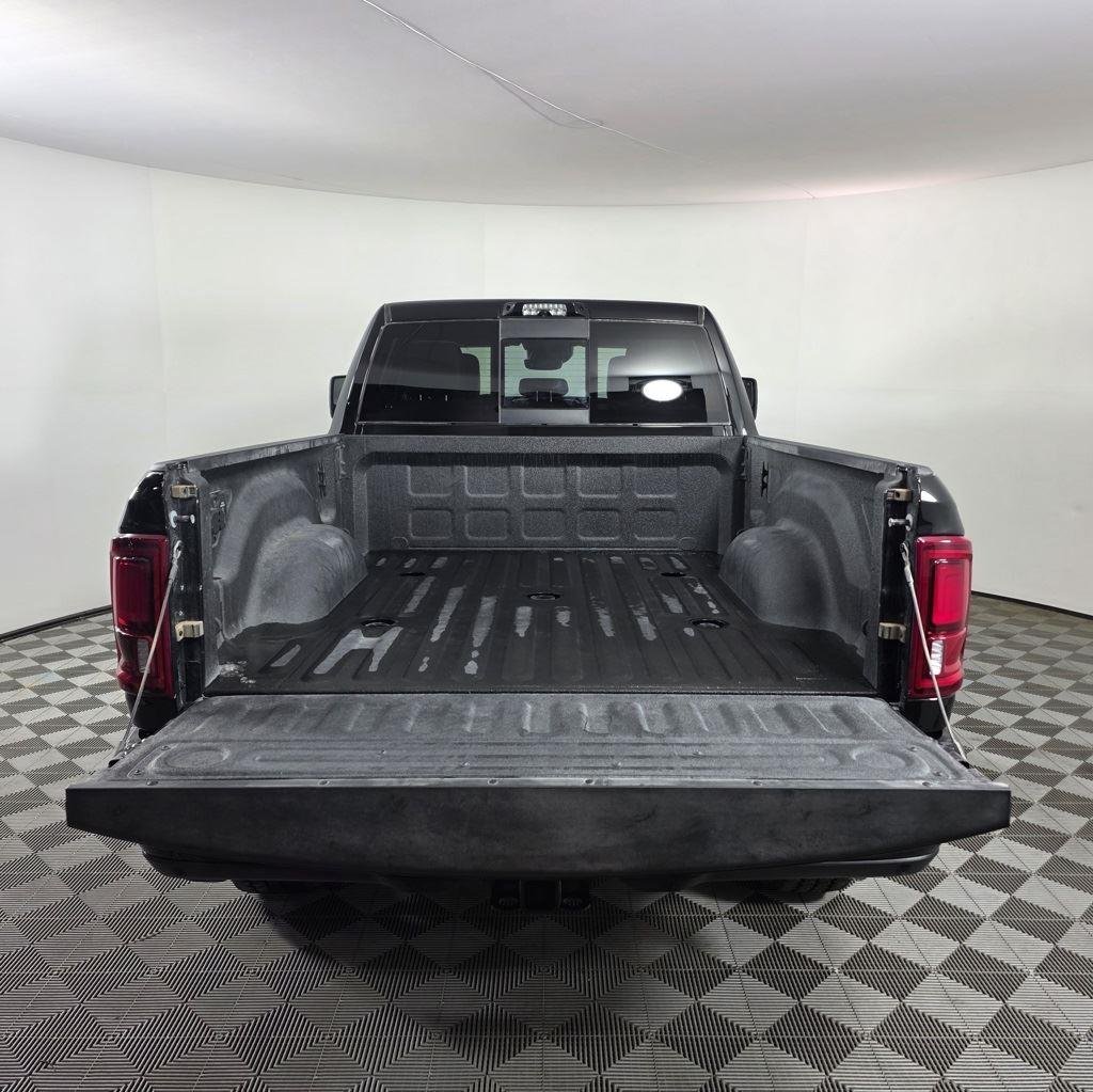 New 2025 Diamond Black Crystal Pearlcoat Ram Laramie image 7