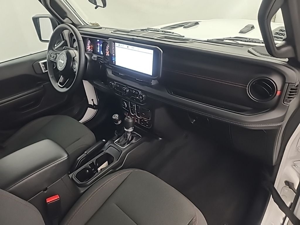 2025 Jeep Wrangler 4-Door Rubicon - Photo 15