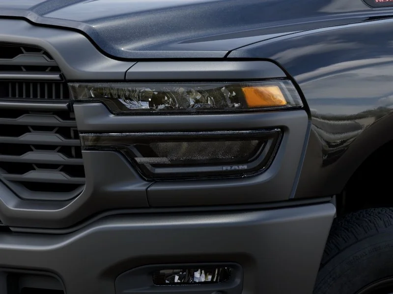 New 2026 Diamond Black Crystal Pearl-Coat Exterior Paint RAM Tradesman image 73