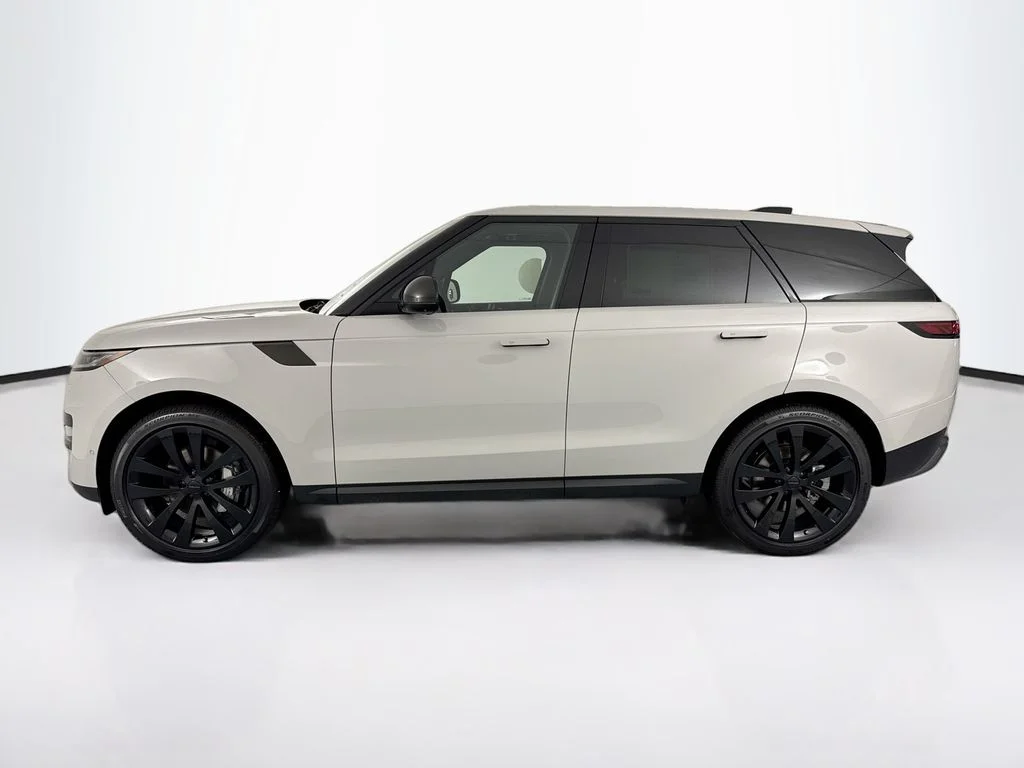 New 2026 Borasco Grey Land Rover SE image 8