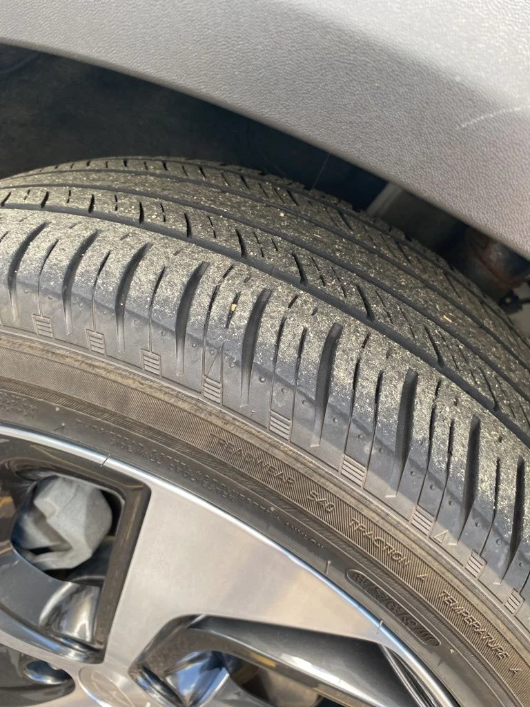 Used 2018 Molten Silver Hyundai Limited image 10