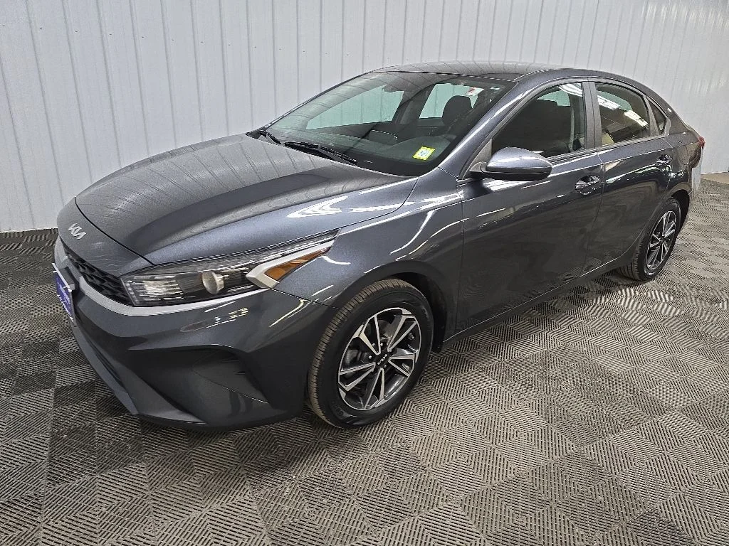 Used 2023 Gray Kia LXS image 8