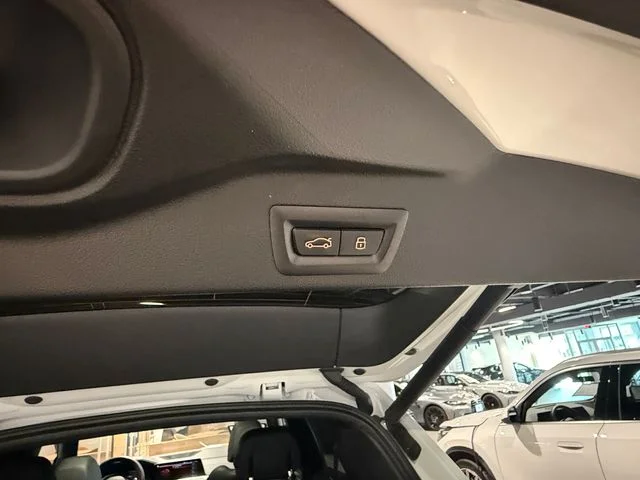 Certified Used 2023 Alpine White BMW xDrive40i image 32