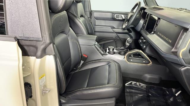New 2026 Desert Sand Ford Badlands® image 33