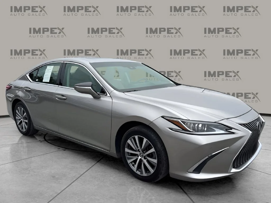 Used 2020 Silver Lexus 350 image 7