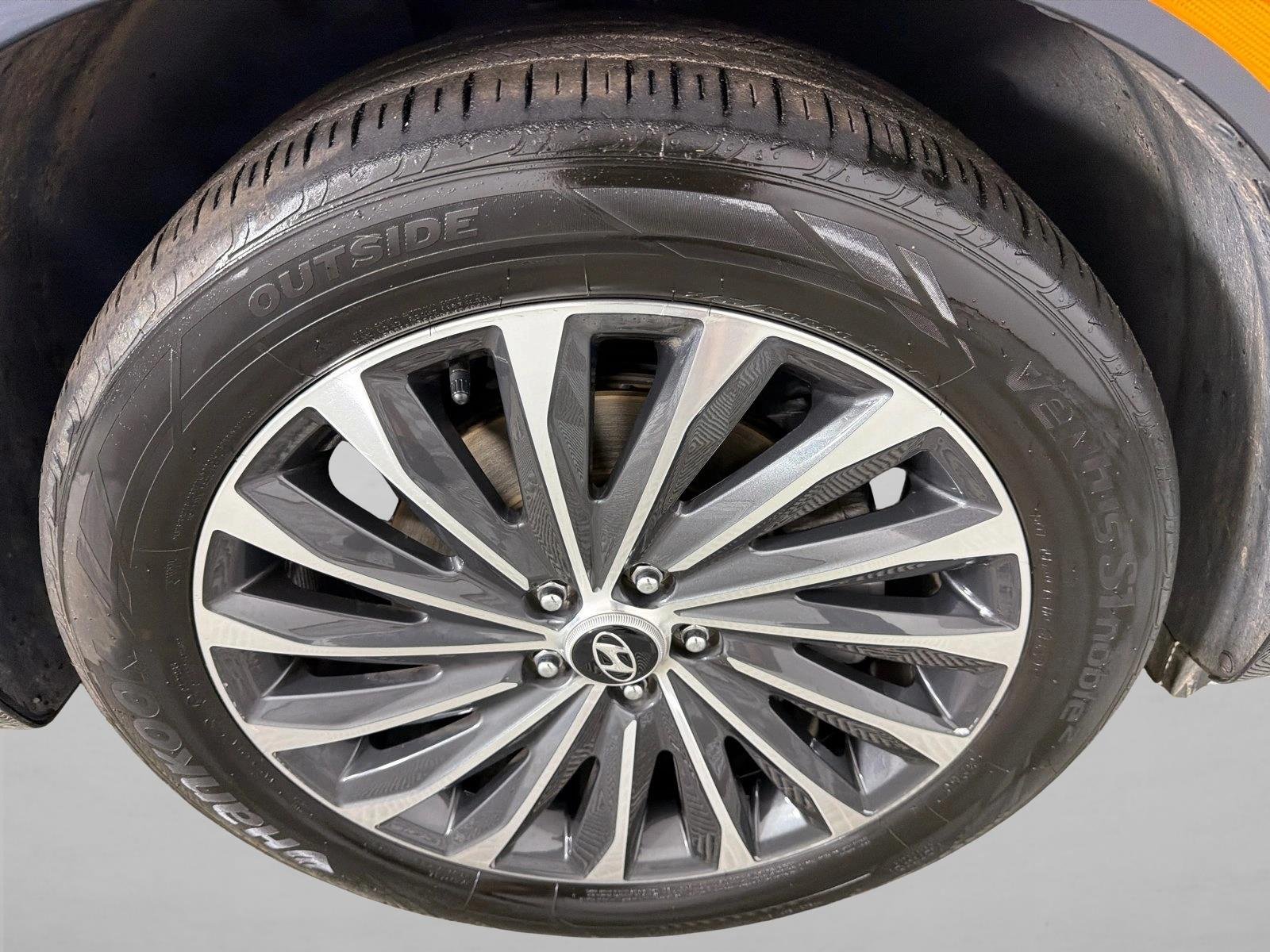 Used 2023 Moonlight Cloud Hyundai Calligraphy image 14