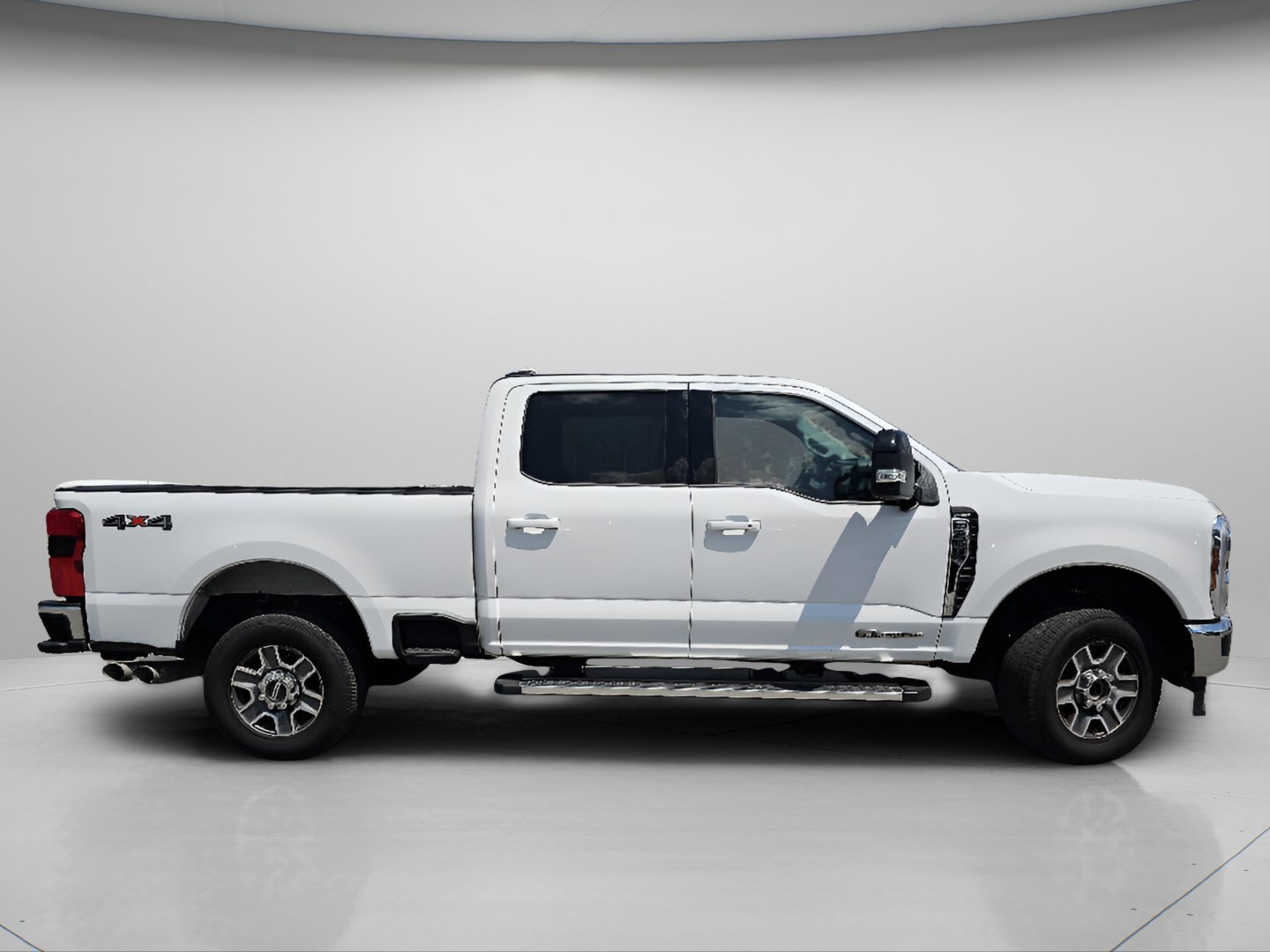 Used 2026 Oxford White Ford Lariat image 27