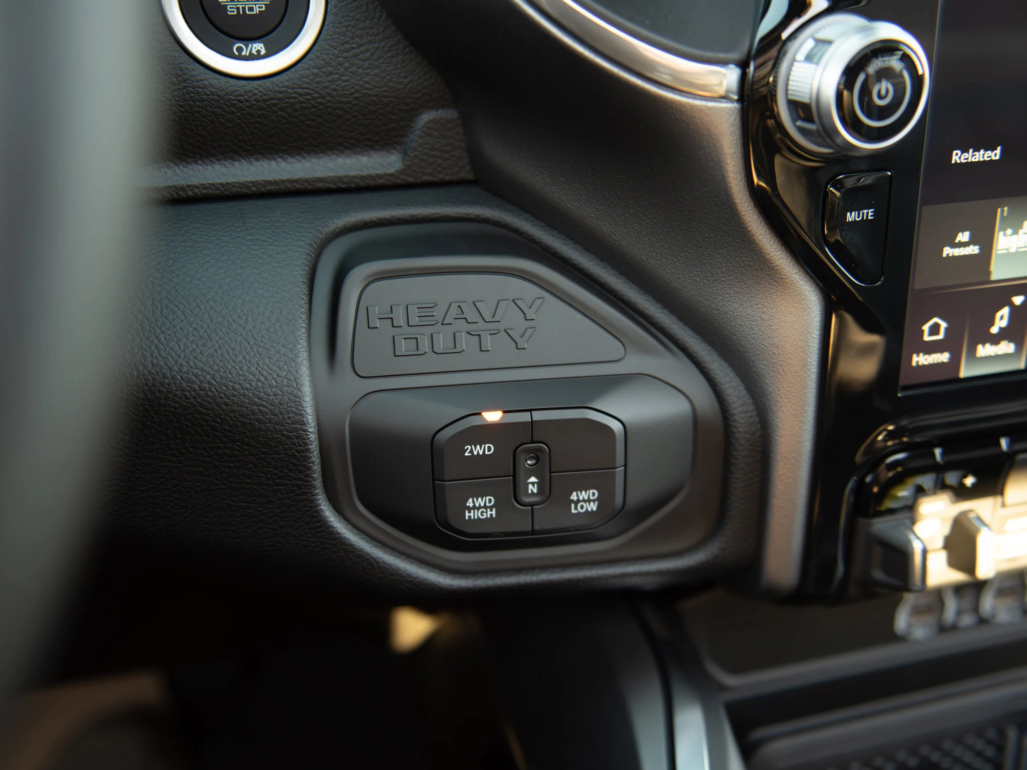 New 2027 Black RAM Laramie Night* Mega Cab 4x4, Sunroof, Heated Leather, 5th Wheel Prep image 19