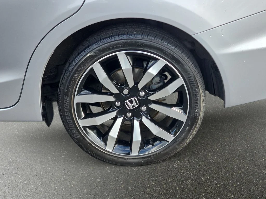 Used 2014  Honda EX-L image 35