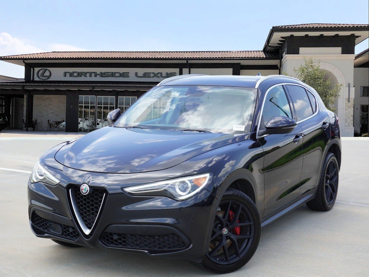 Used 2018 Black Alfa Romeo  image 1