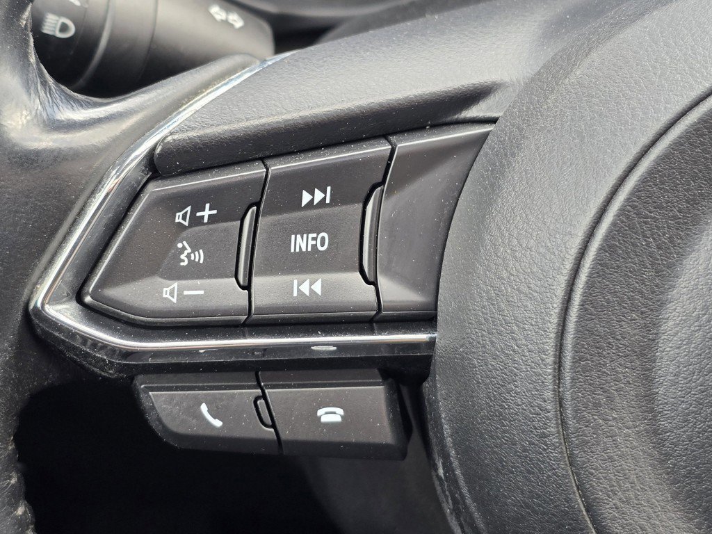 Used 2019 Snowflake White Pearl Mica Mazda Grand Touring image 14