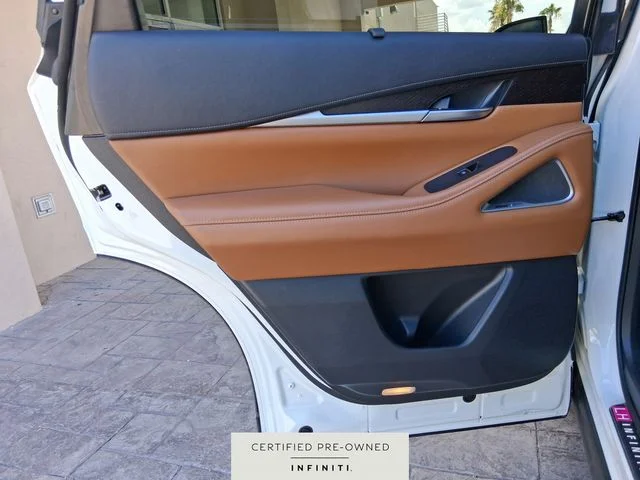 Used 2025 Black INFINITI Autograph image 21