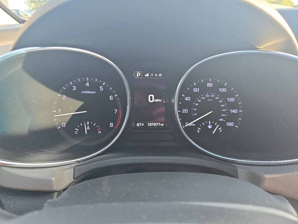 Used 2019 Circuit Silver Hyundai SE image 13