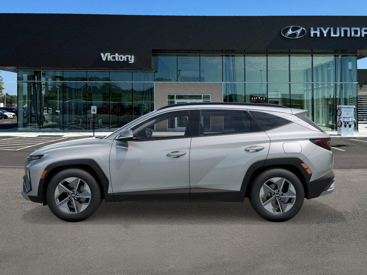 New 2026 Shimmering Silver Hyundai SEL Premium image 3